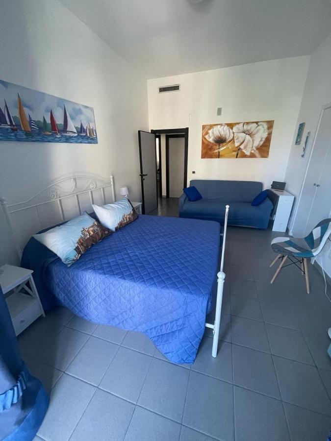 Casa Bolina - Centro Termoli Appartement Buitenkant foto