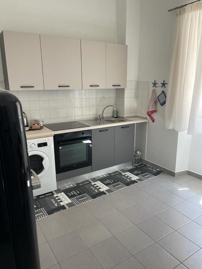 Casa Bolina - Centro Termoli Appartement Buitenkant foto